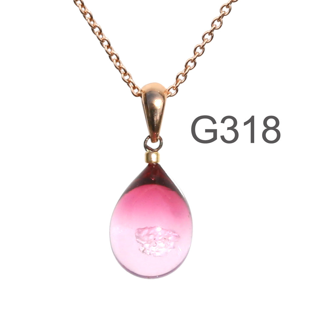 金赤超薄ピンク色のグラデーションが美しい ガラスの遺骨ペンダント