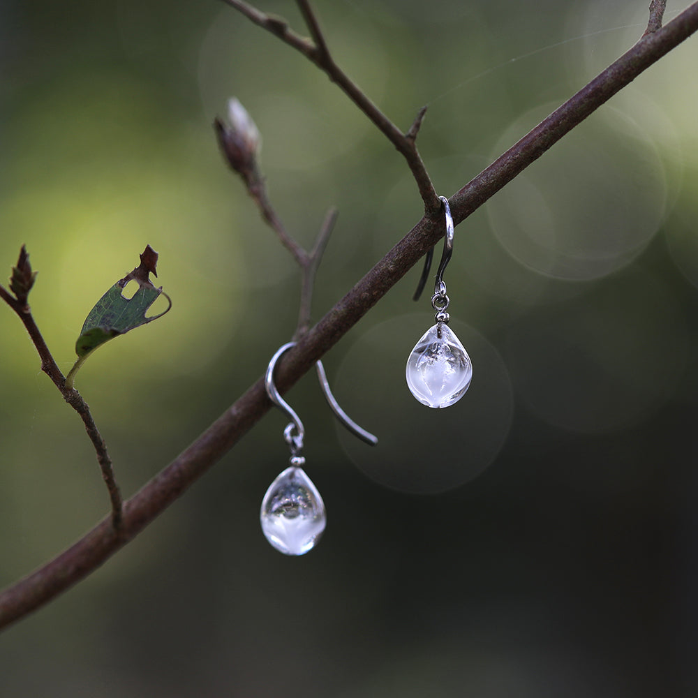 お花のピアス