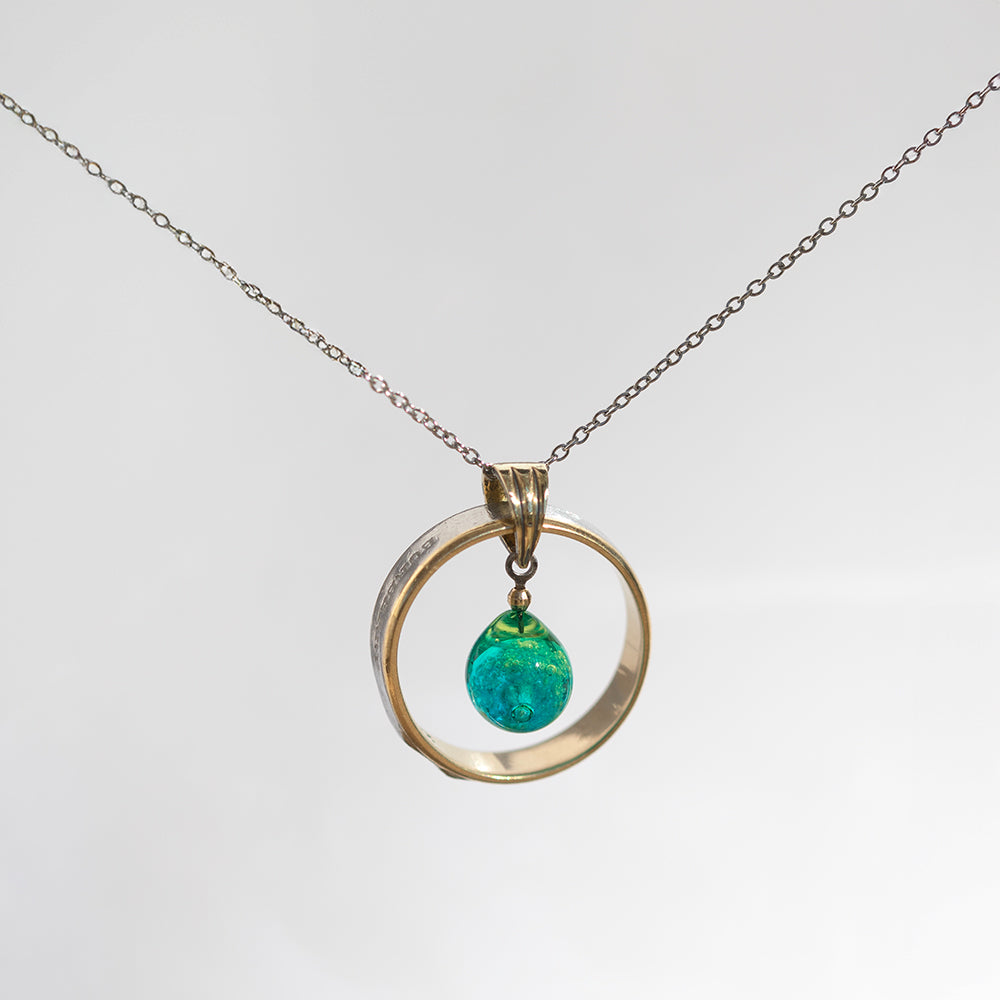 亡くなられたご主人の指輪を使って新しいデザインになりました