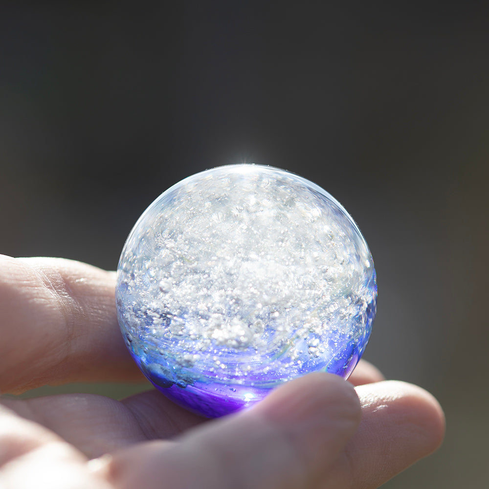 ガラスの遺骨オブジェ　宇宙